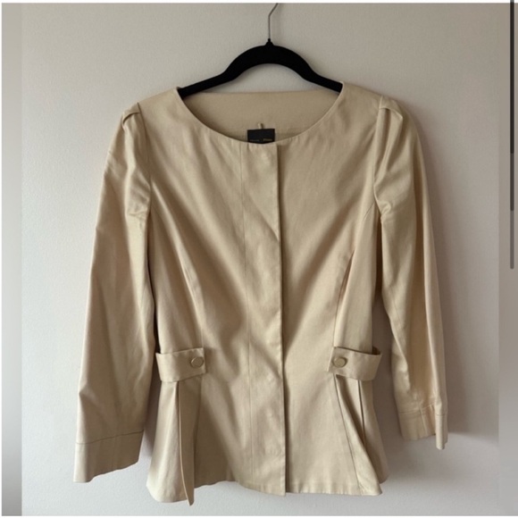 Fendi Tan Peplum Trench coat Jacket size 42 medium - Picture 1 of 8